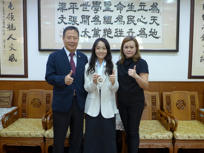 美容系國手陳雅渝同學參加芬蘭「第46屆國際技能競賽」榮獲銀牌圖片