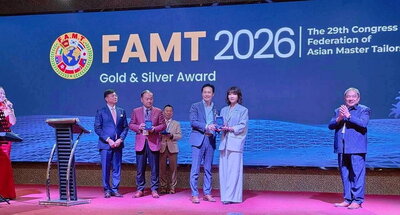 南應大陳秋娟老師（右二）於印尼峇里島FAMT大會舞台上，正式獲頒「服裝文化貢獻獎」銀獎。